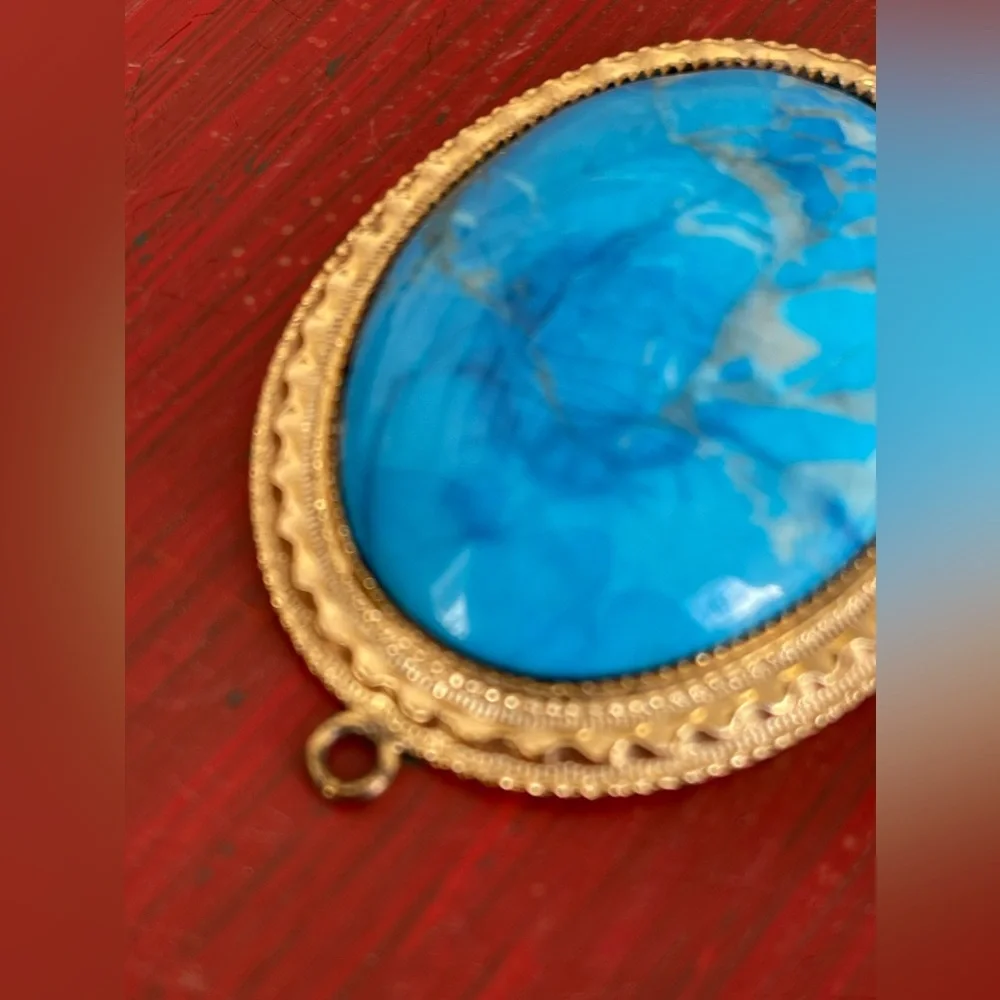Vintage blue‎ veined cabochon pendant set in gold tone rhodium-gift for her